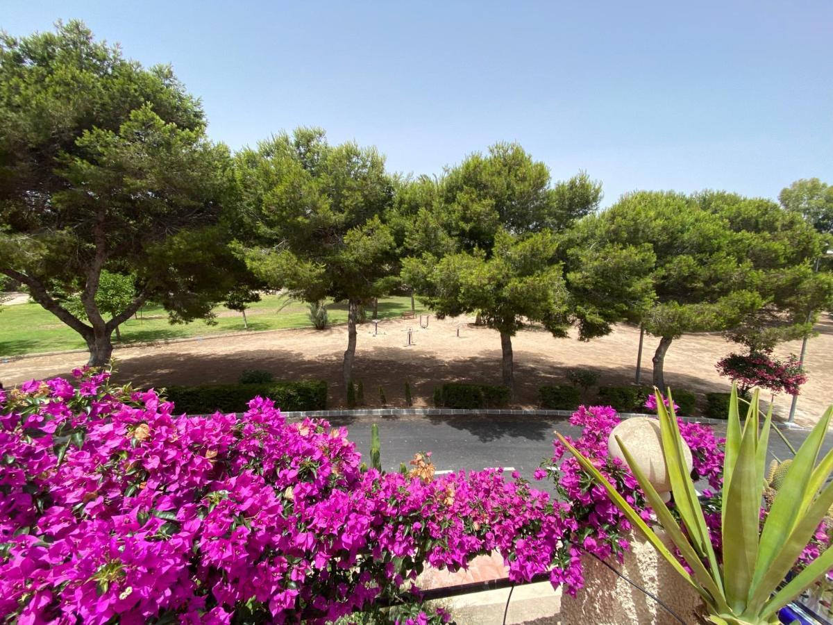 Orihuela Costa 3 Bdr Condo On La Zenia Beach With Patio Exterior foto